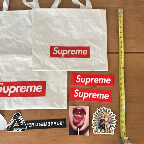 Supreme Bags and Sticker Pack - Picture 2 of 11